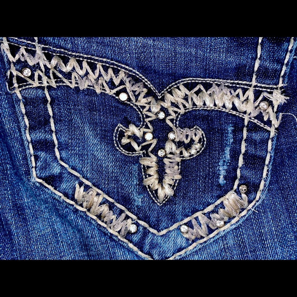 💎💎Rock Revival rhinestone jeans💎💎